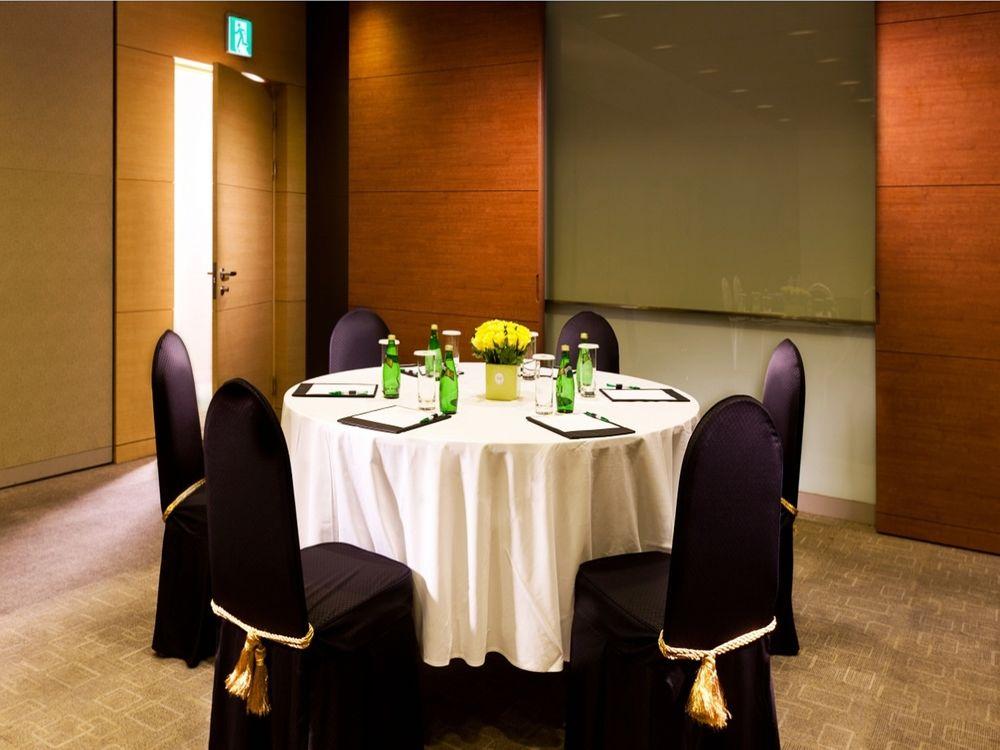 Khách sạn Ibis Ambassador Myeongdong 3*