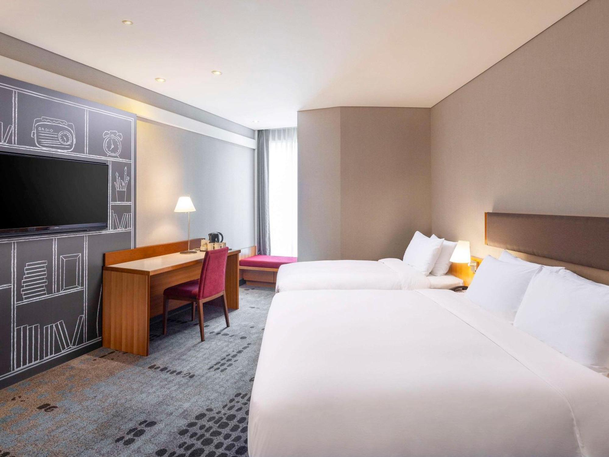 Khách sạn Ibis Ambassador Myeongdong Seoul